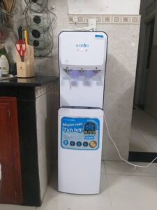 sua-cay-nuoc-nong-lanh-tai-nam-tu-liem-1