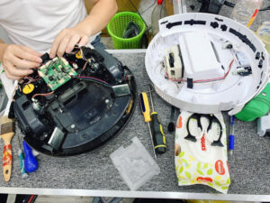 sua-robot-hut-bui-ecovacs-2