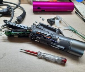 sua-may-say-toc-dyson-4